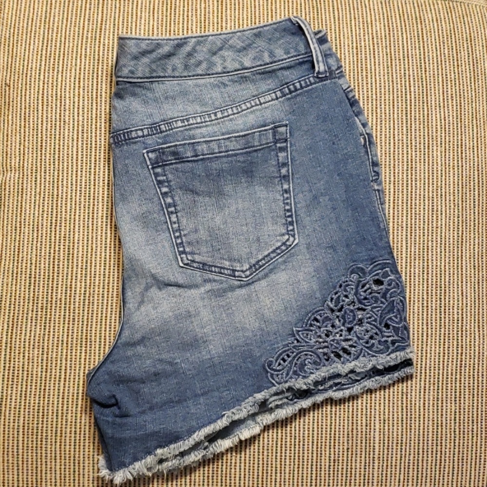 Torrid denim shorts